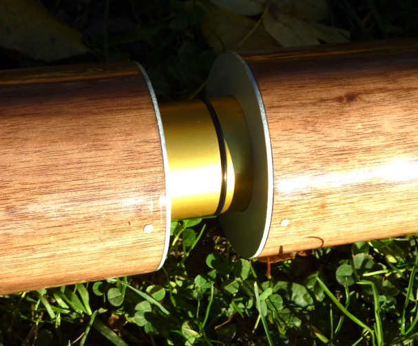 Original Woodslide Didgeridoo Detail. Holz: Schwarznuss, Tonlagen F – C, Bestell Nr. 099 |  Detail from original Woodslide Didge, Wood: Black Nut, Pitches F - C Order No. 099